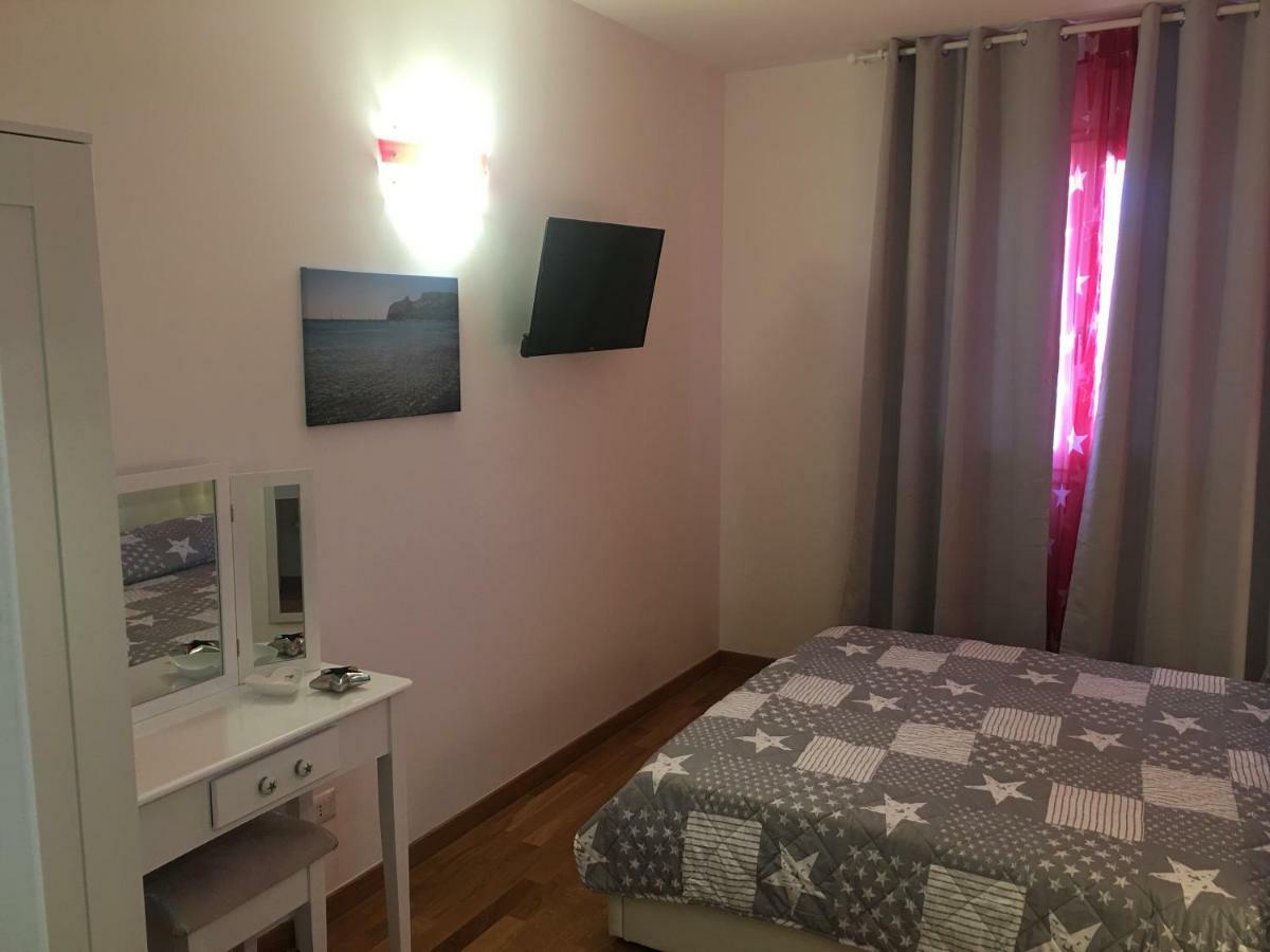 Blue Sea Rooms Apartment Cagliari Exterior foto